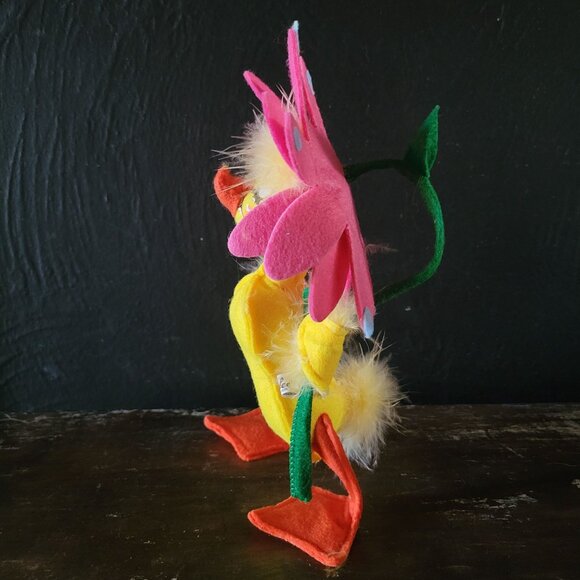 Annalee Easter / Spring Fuzzy Duckling Figure Doll With Pink Flower Hat c 2014 - Picture 5 of 7